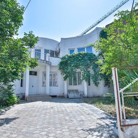 Pospolita Guest House クタイシ エクステリア 写真