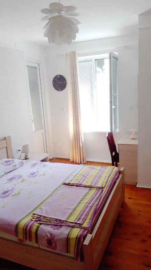 Pospolita Guest House クタイシ エクステリア 写真