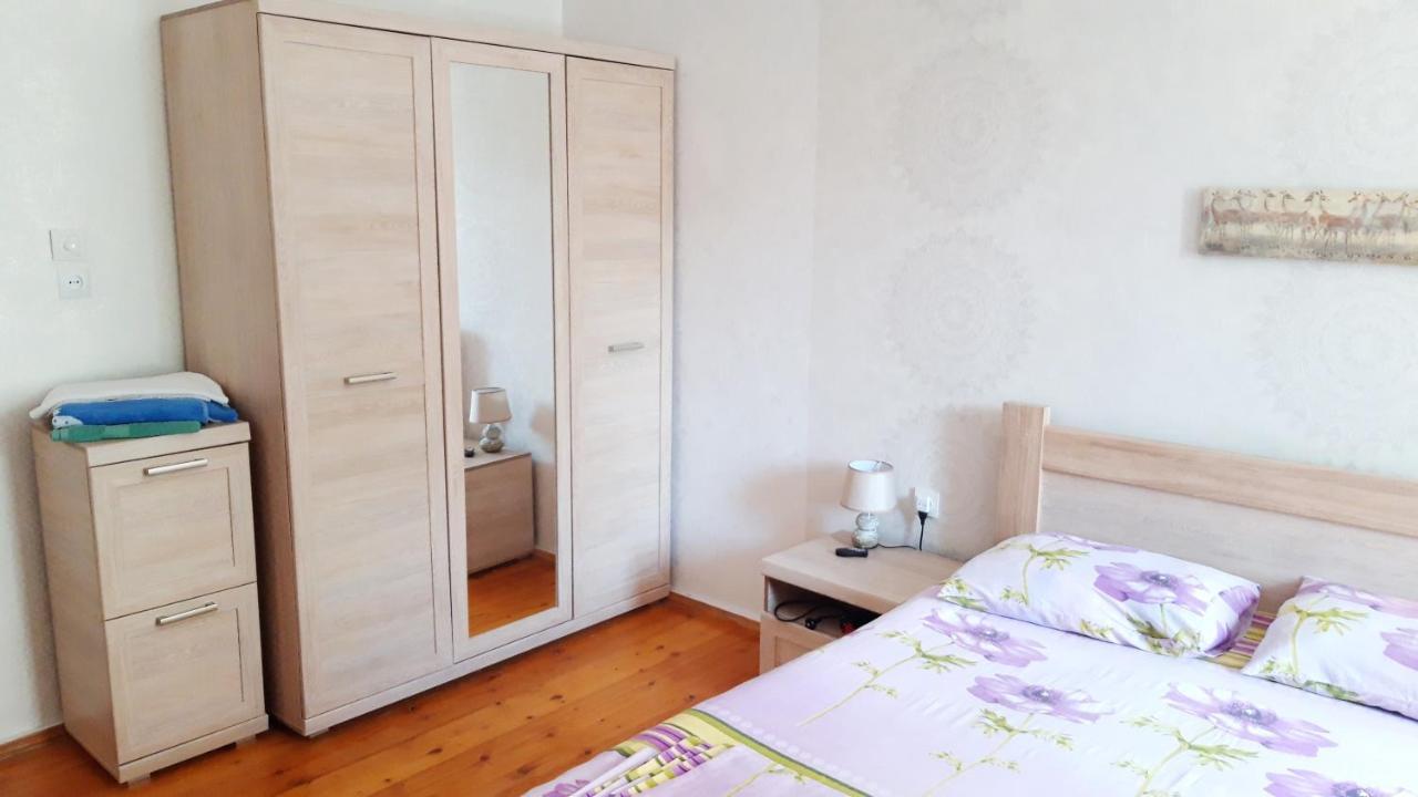Pospolita Guest House クタイシ エクステリア 写真