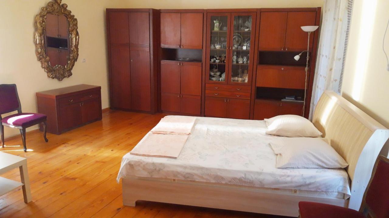 Pospolita Guest House クタイシ エクステリア 写真