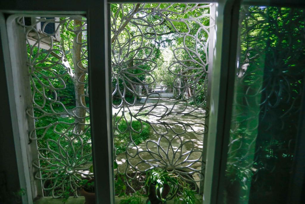Pospolita Guest House クタイシ エクステリア 写真