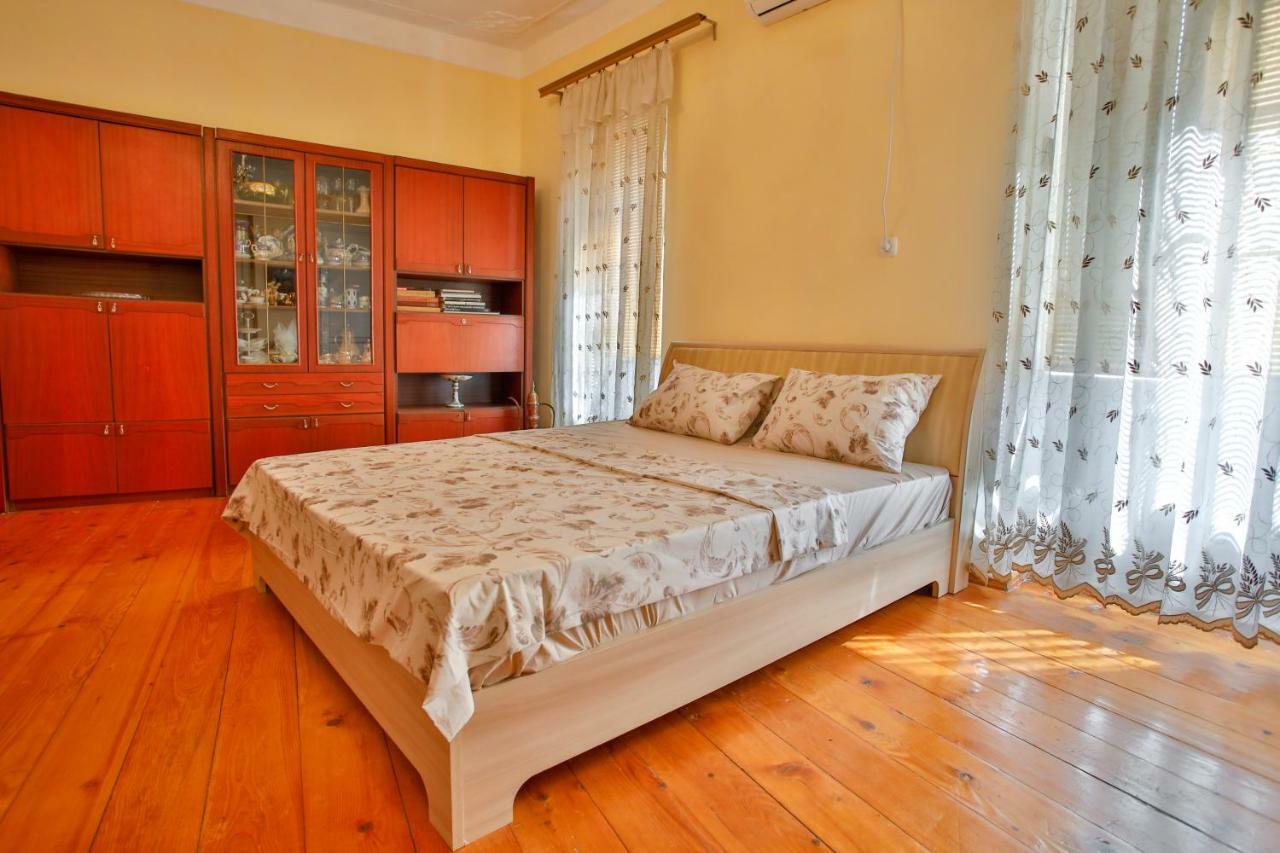Pospolita Guest House クタイシ エクステリア 写真
