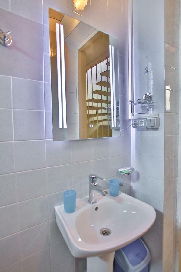 Pospolita Guest House クタイシ エクステリア 写真