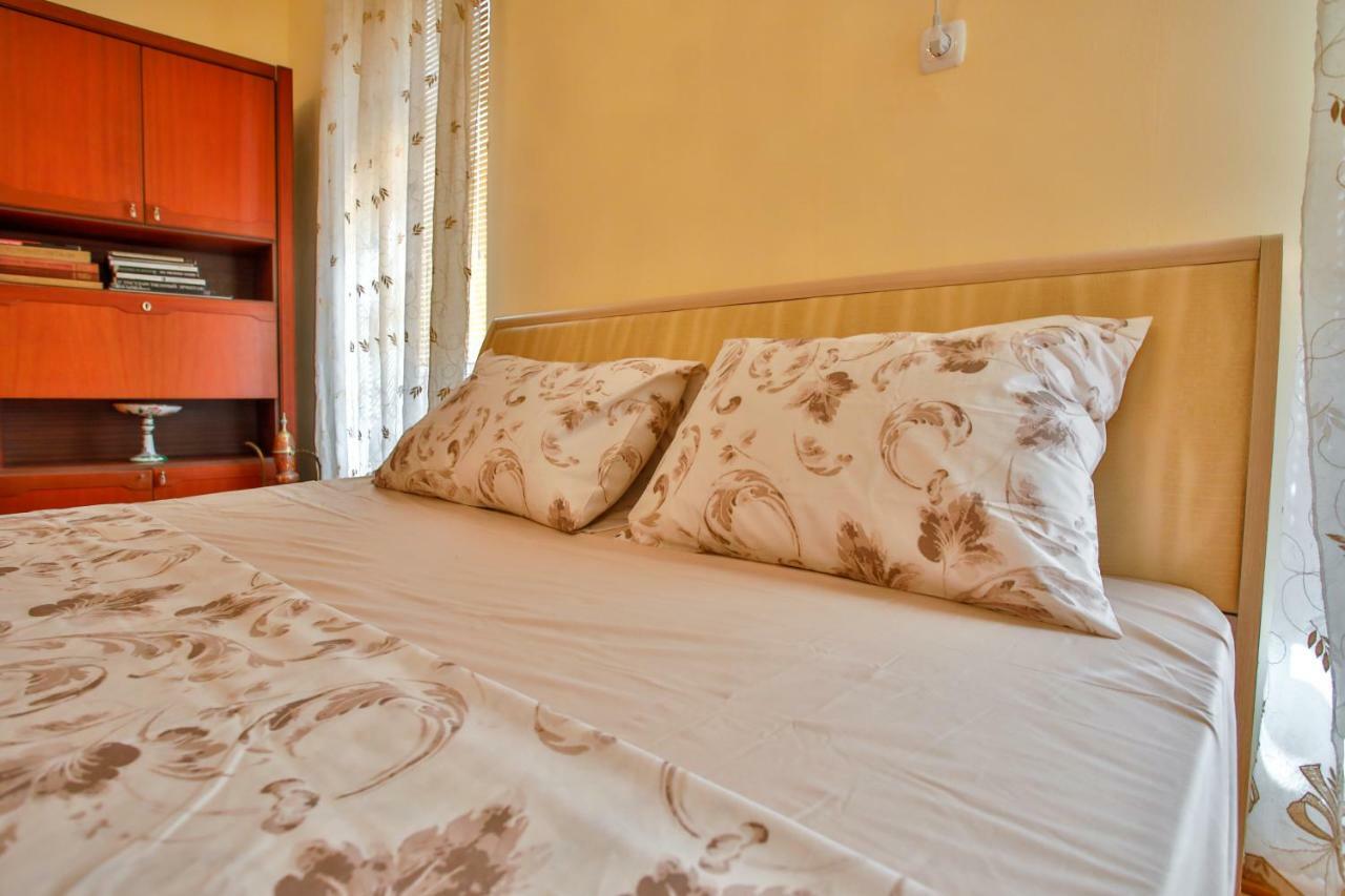 Pospolita Guest House クタイシ エクステリア 写真